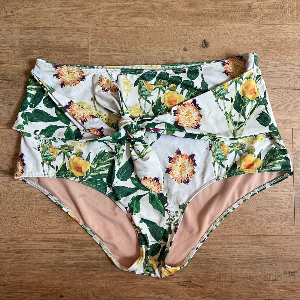 XL Kortni Jeane Tie Front Bottoms